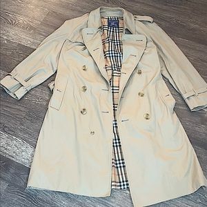 Burberry Trench Coat Size 36R